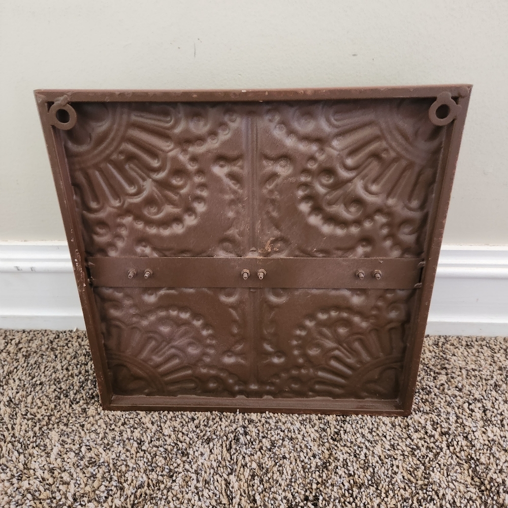 Rustic Farmhouse 3-Hook Wall Decor - Picture 3 of 4